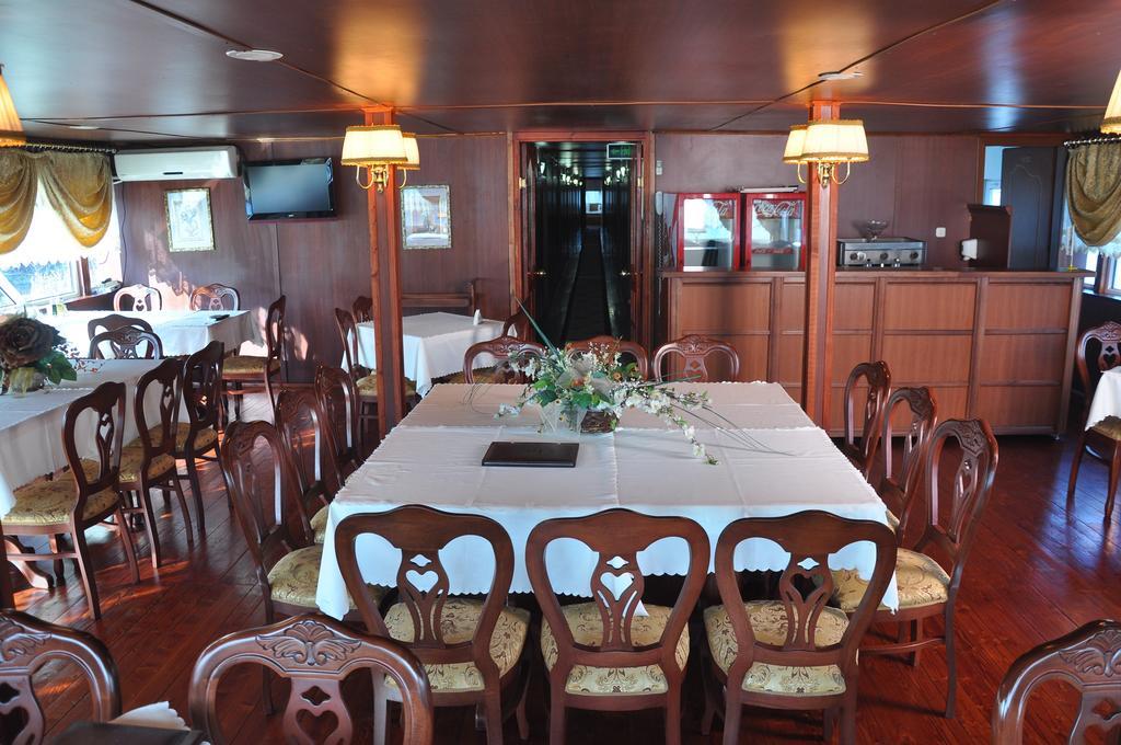 Hotel Brod Panini Veles Bagian luar foto